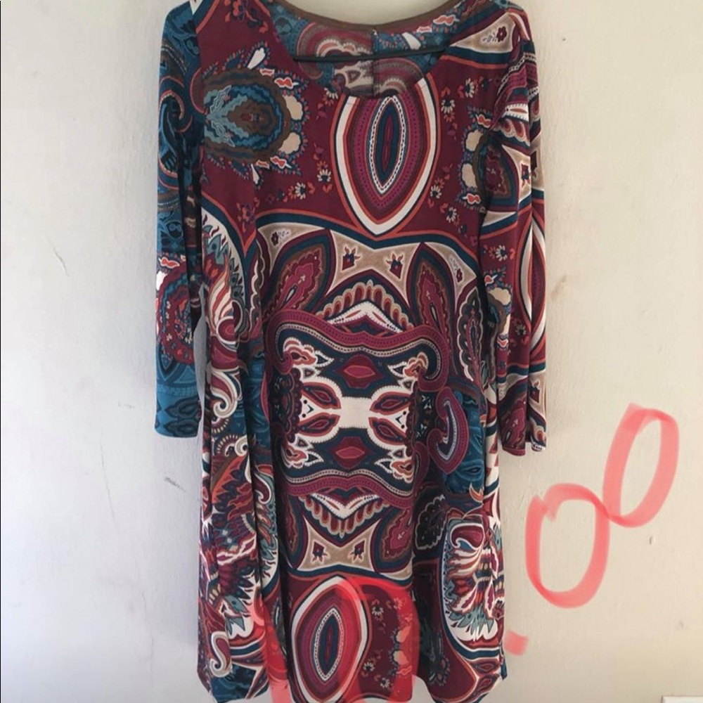 Clothes - Picture 4 of 8